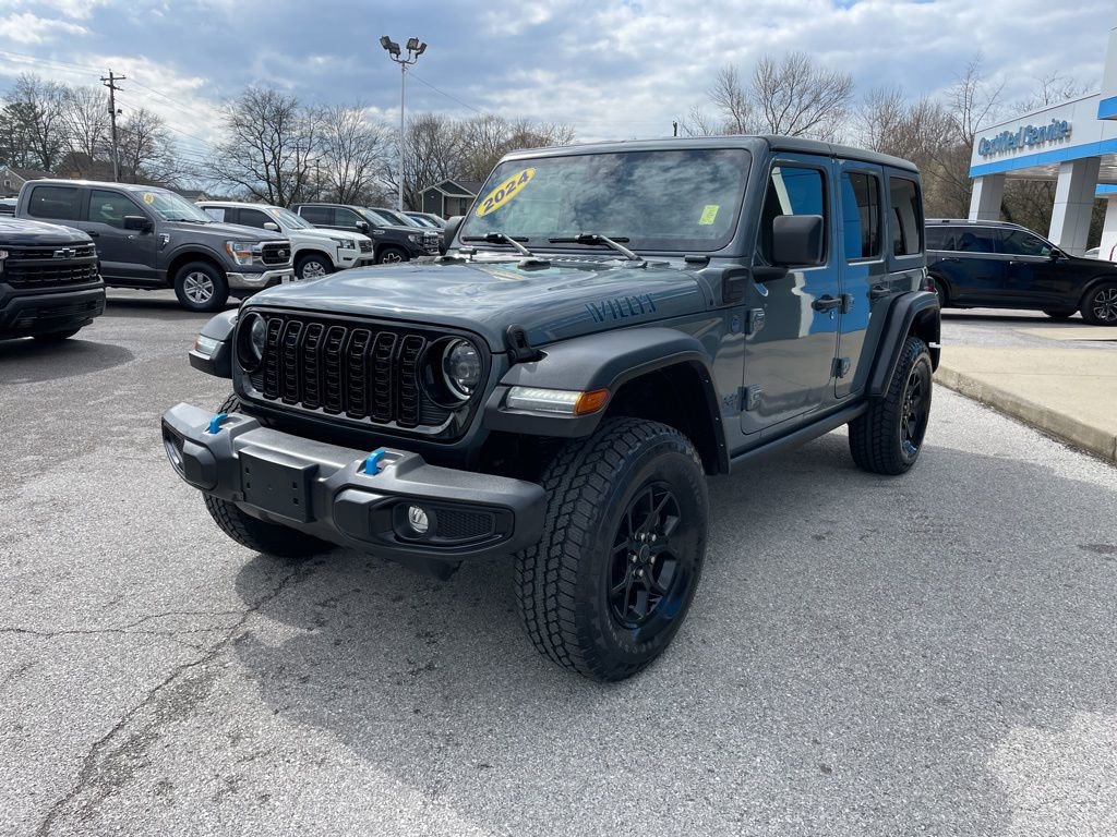 Used 2024 Jeep Wrangler Unlimited image 3