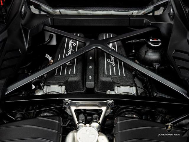 Used 2024 Lamborghini Huracan Tecnica RWD image 15