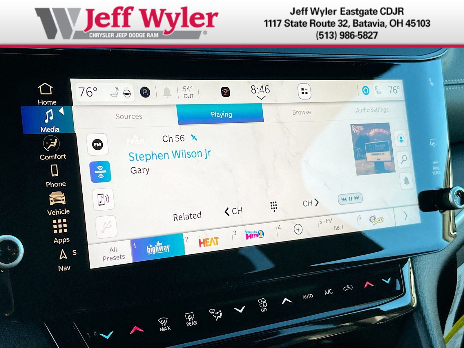 New 2026 Jeep Grand Cherokee Limited w/ Limited Altitude Package AWD/4WD image 8