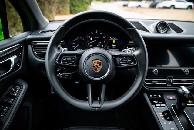 Used 2022 Porsche Macan S w/ Premium Package Plus image 28