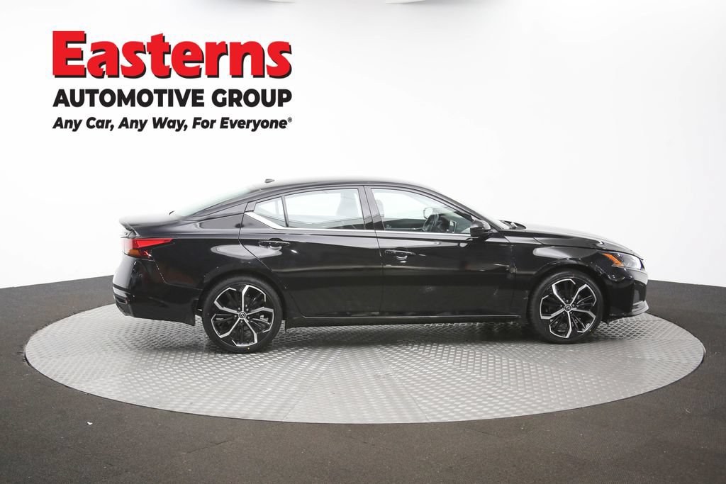 Used 2025 Nissan Altima 2.5 SR FWD image 40