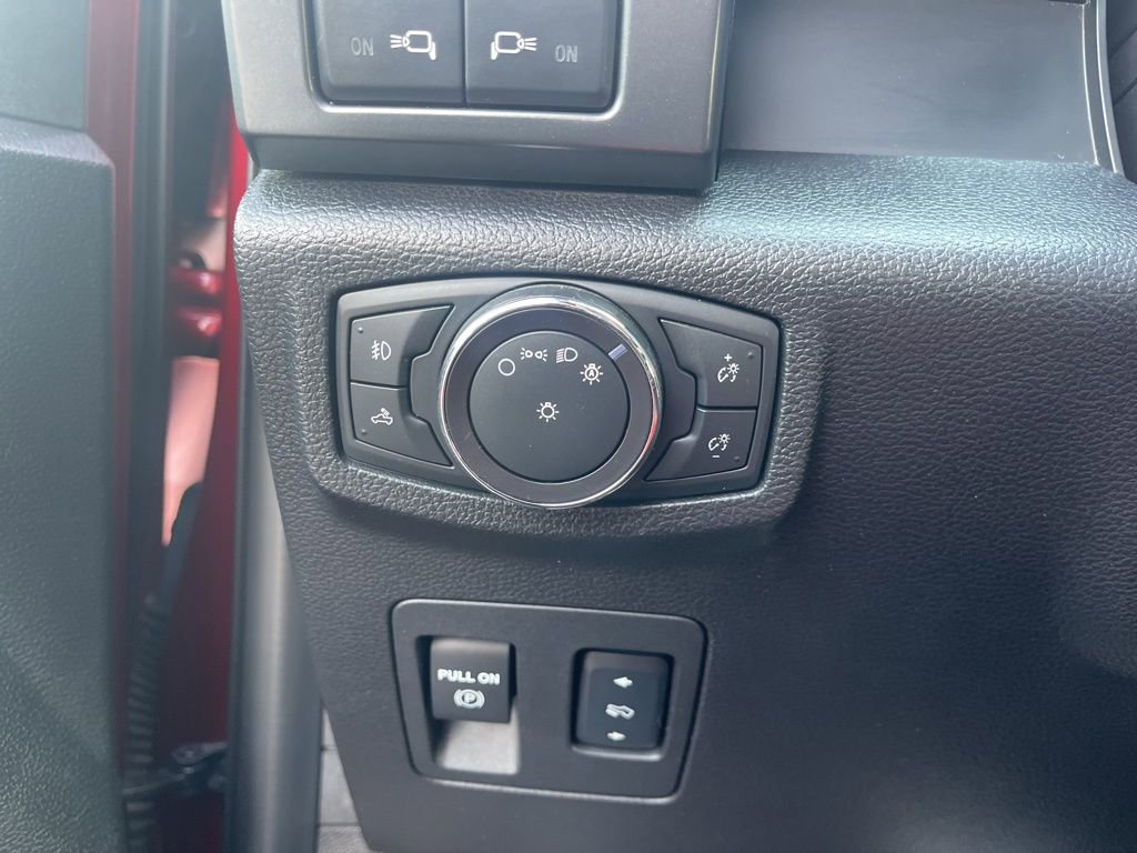 Used 2018 Ford F150 Lariat w/ Equipment Group 502A Luxury image 35