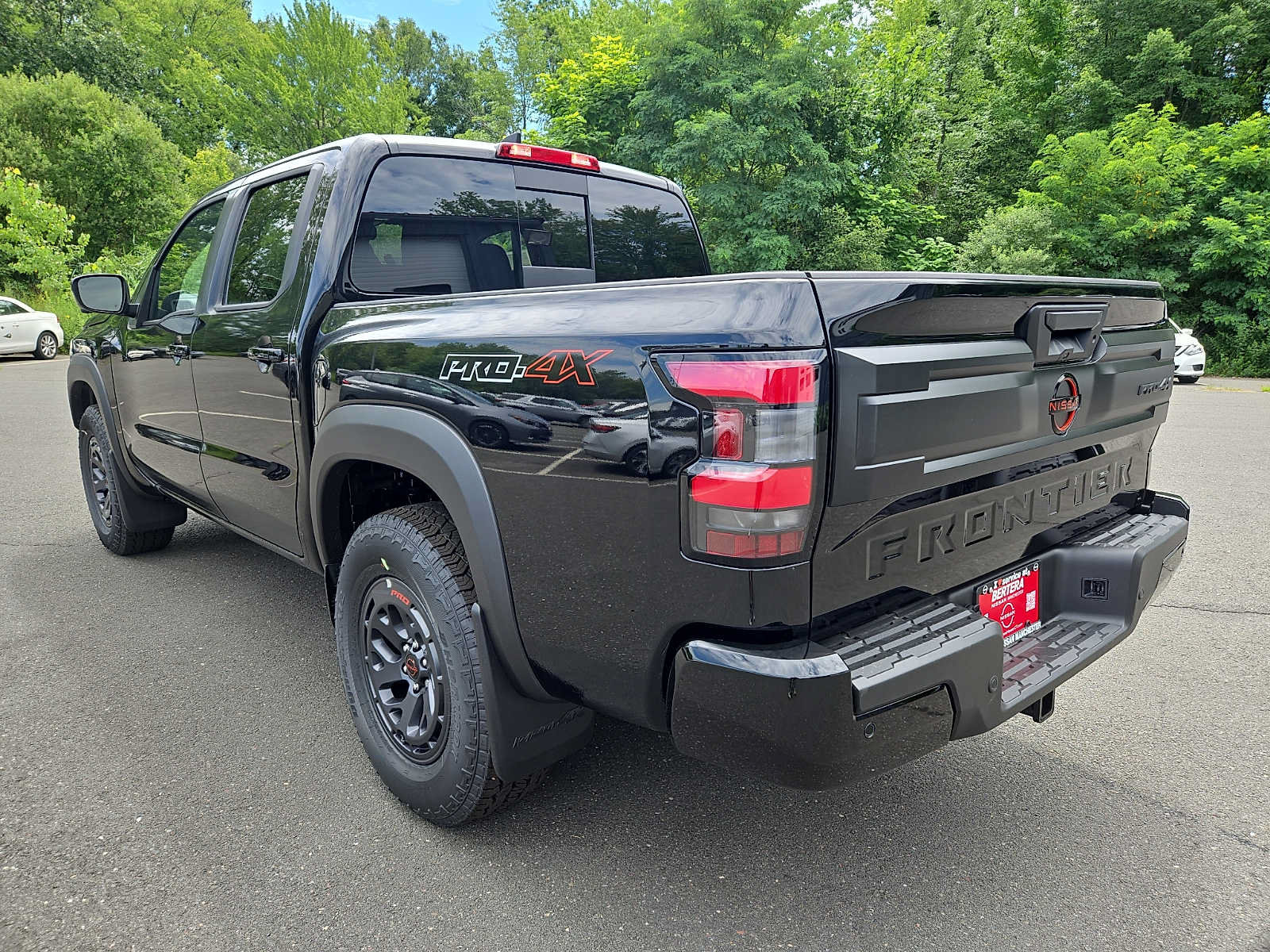 New 2026 Nissan Frontier PRO-4X w/ Pro-4x Convenience Package AWD/4WD image 6