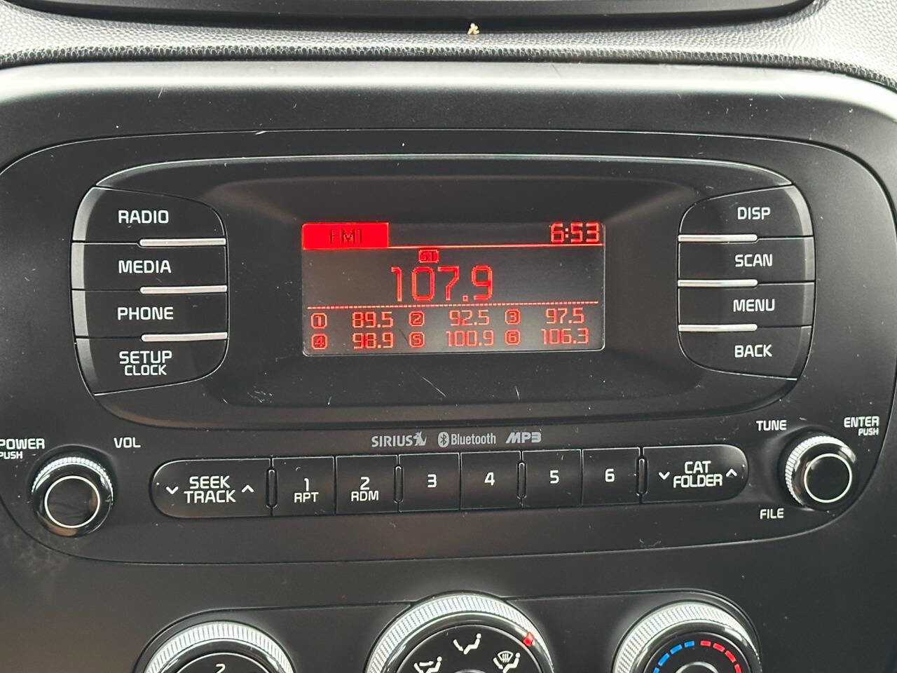 Used 2014 Kia Soul Base 4dr Crossover 6M image 40