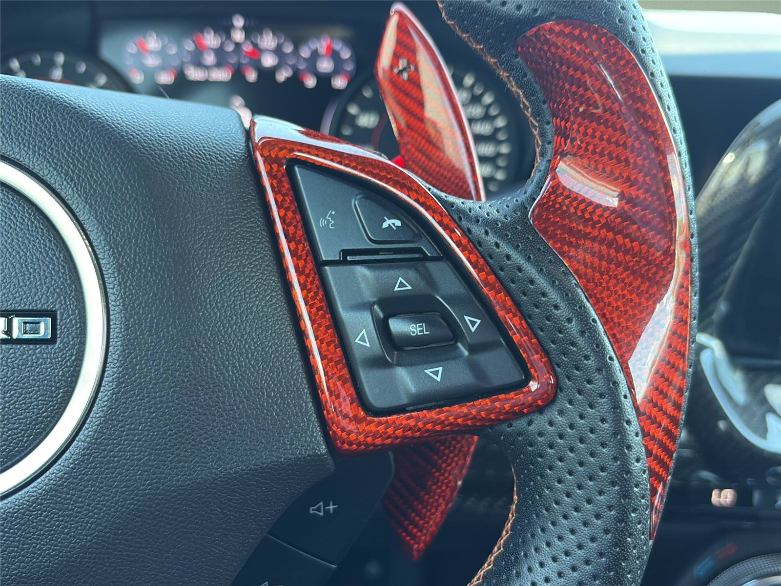 Used 2020 Chevrolet Camaro SS RWD image 17