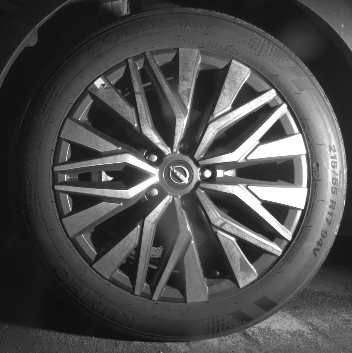 Used 2025 Nissan Altima 2.5 SV image 12