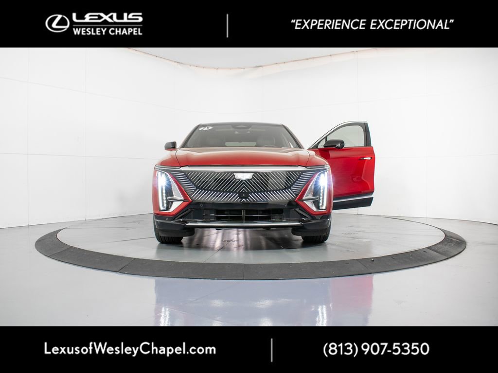 Used 2025 Cadillac Lyriq Luxury image 40