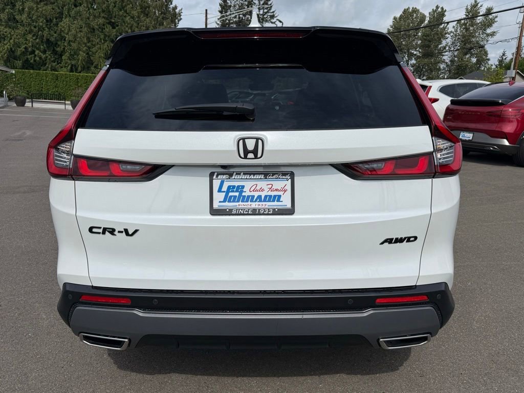 Used 2024 Honda CR-V Sport Touring image 3