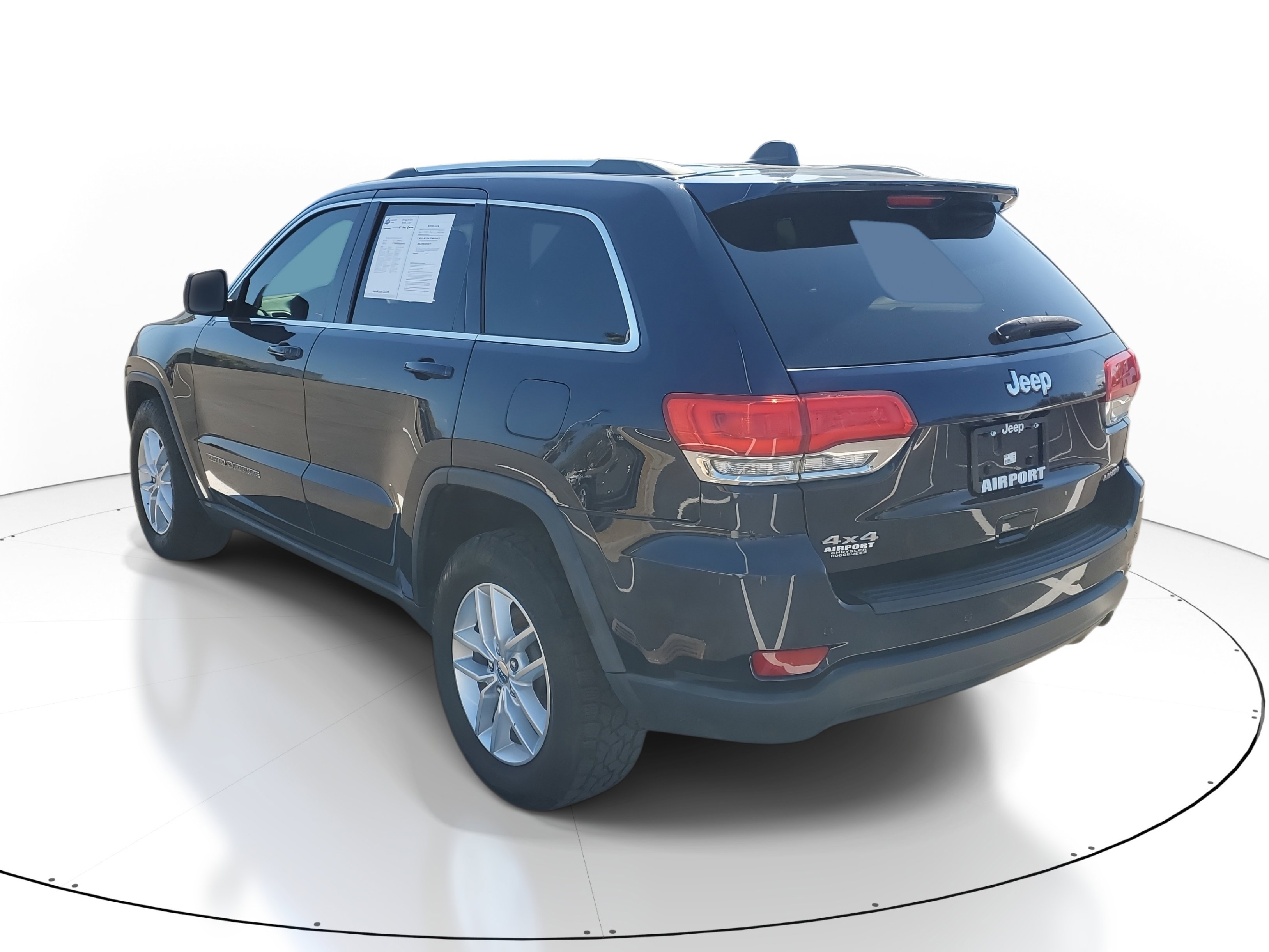Used 2018 Jeep Grand Cherokee Laredo image 6