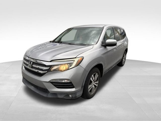 Used 2017 Honda Pilot EX image 3
