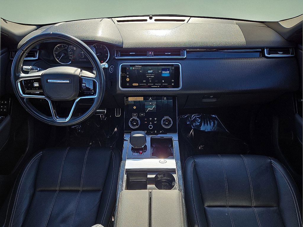 Used 2022 Land Rover Range Rover Velar R-Dynamic S image 16