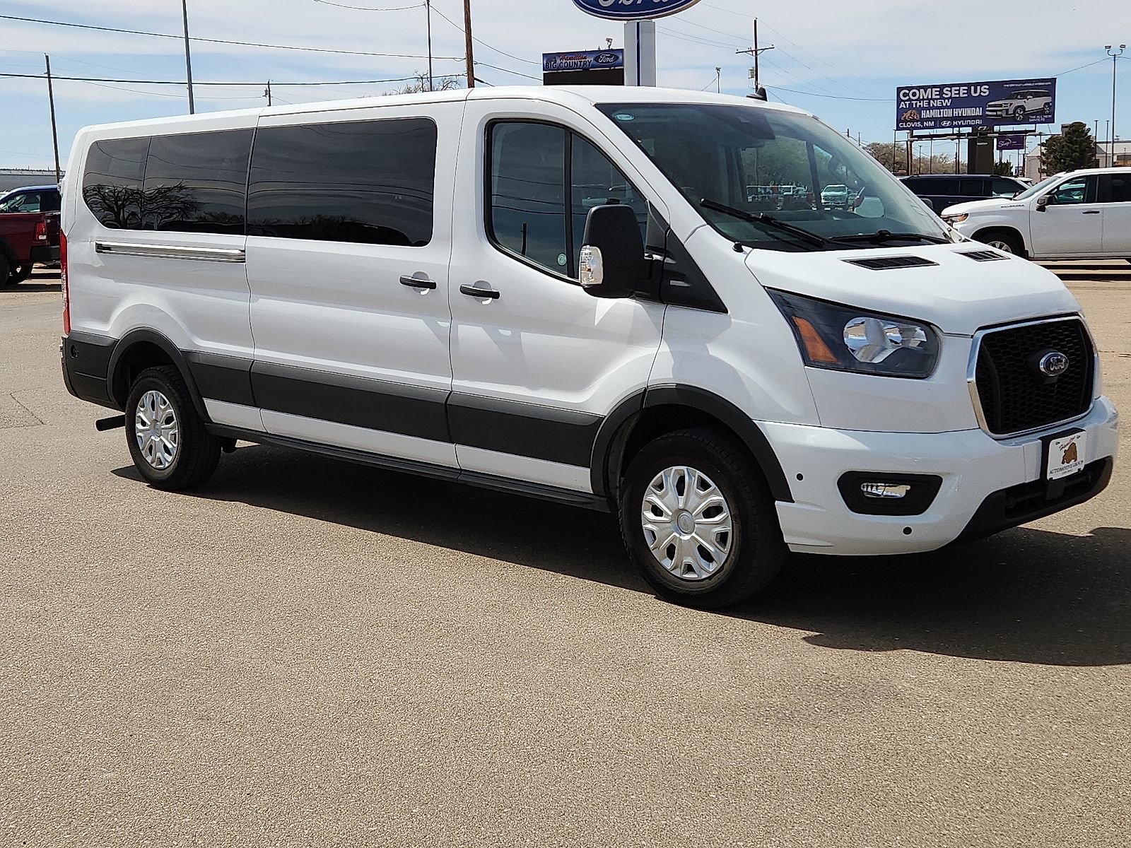 Used 2024 Ford Transit 350 XLT image 6