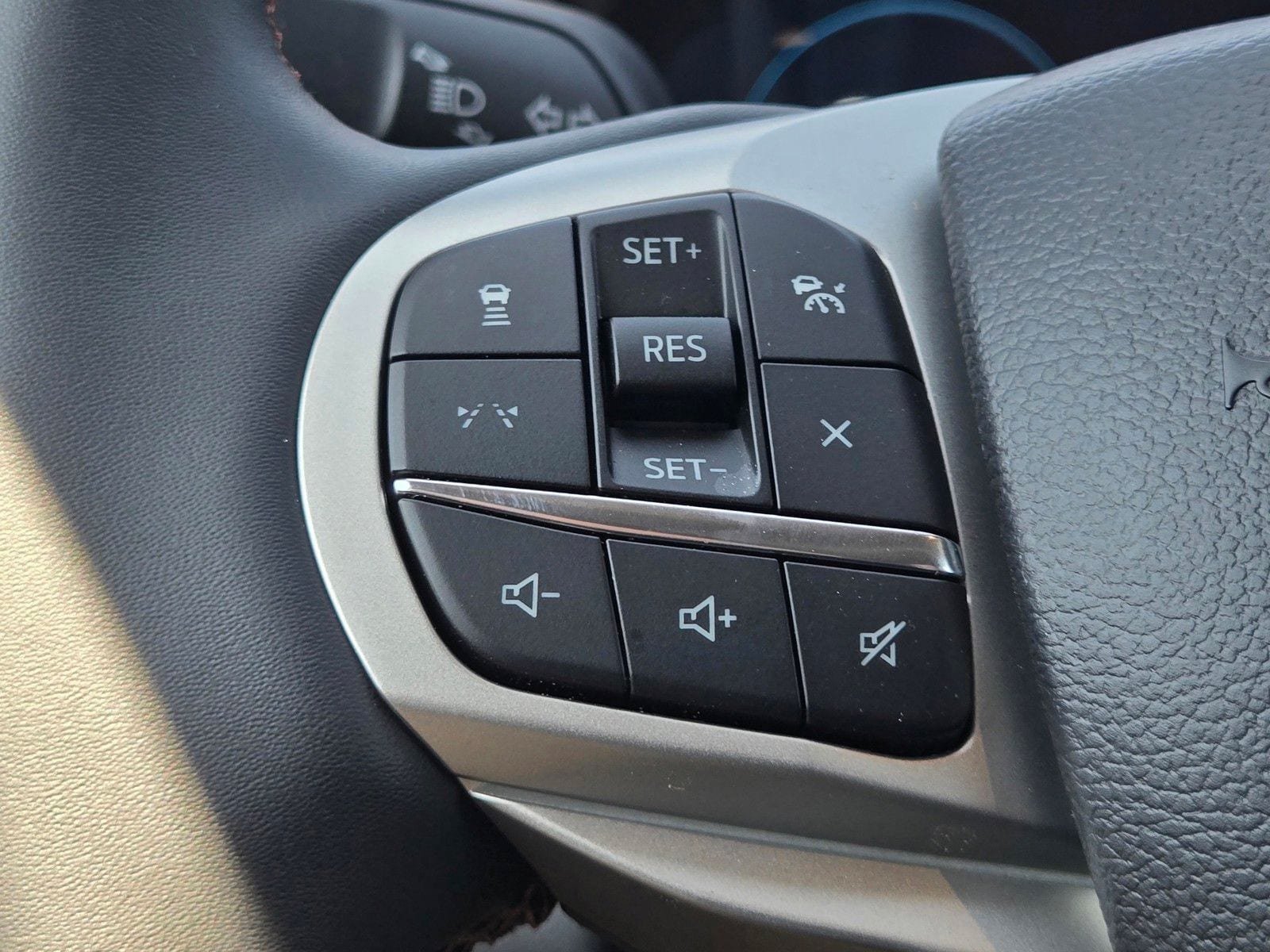 New 2026 Ford Explorer Active AWD/4WD image 24