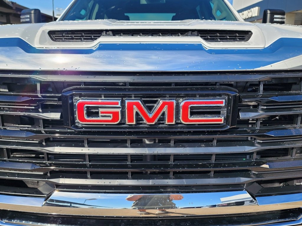 New 2026 GMC Sierra 2500 Pro image 9