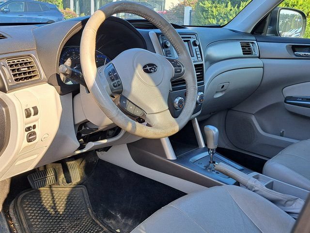 Used 2012 Subaru Forester 2.5X Limited AWD/4WD image 8