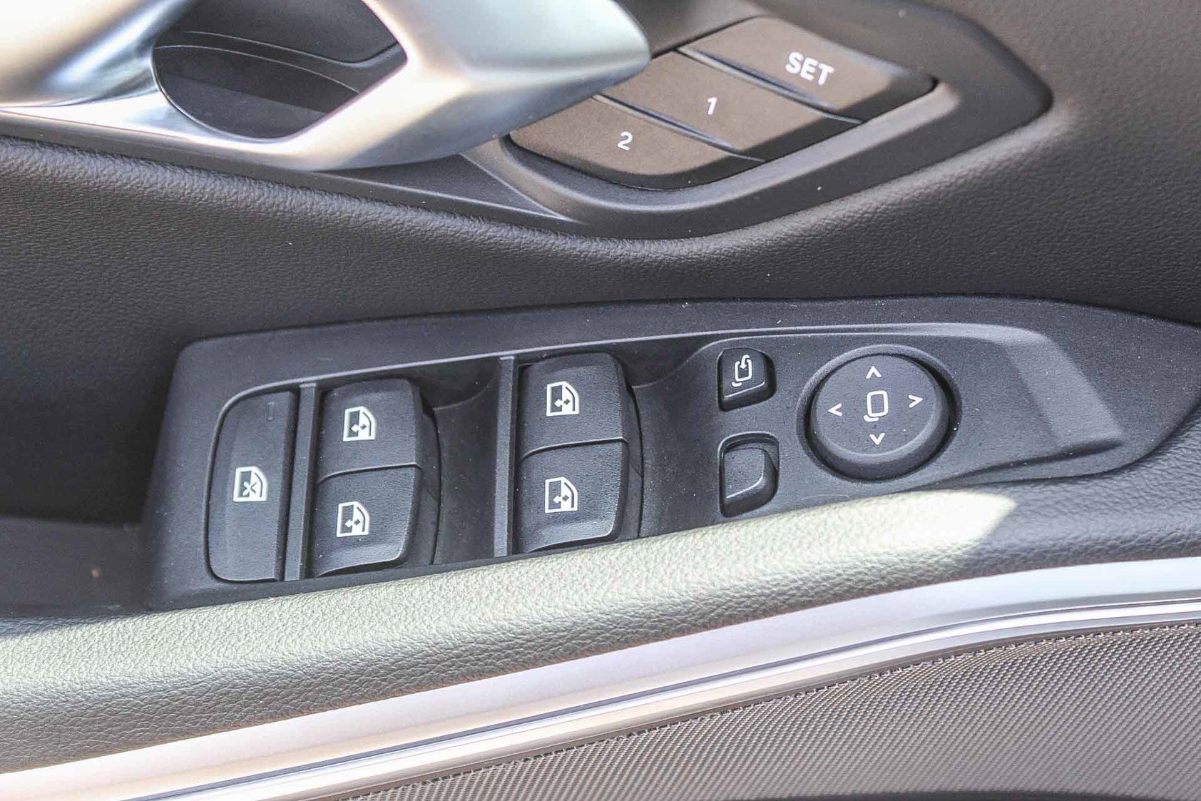 Used 2025 BMW 330i Sedan image 17