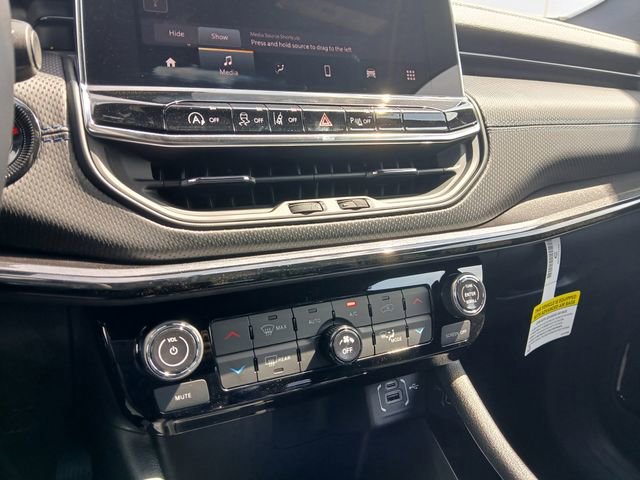 New 2026 Jeep Compass Limited image 23