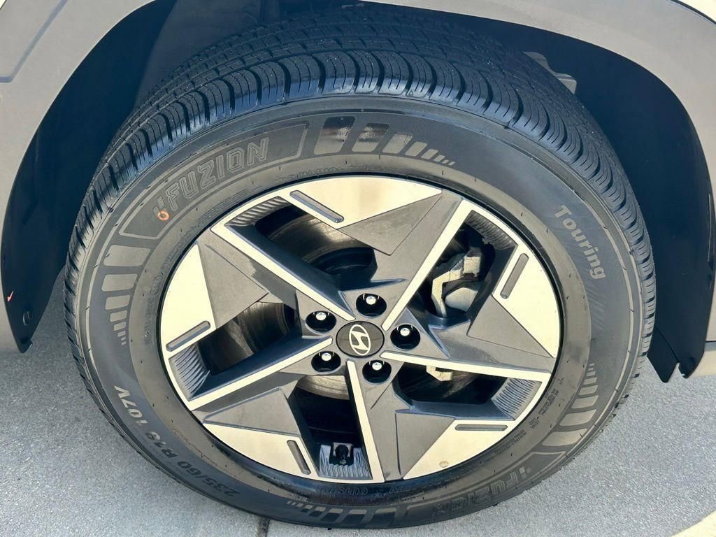 Used 2025 Hyundai Tucson SEL AWD/4WD image 23