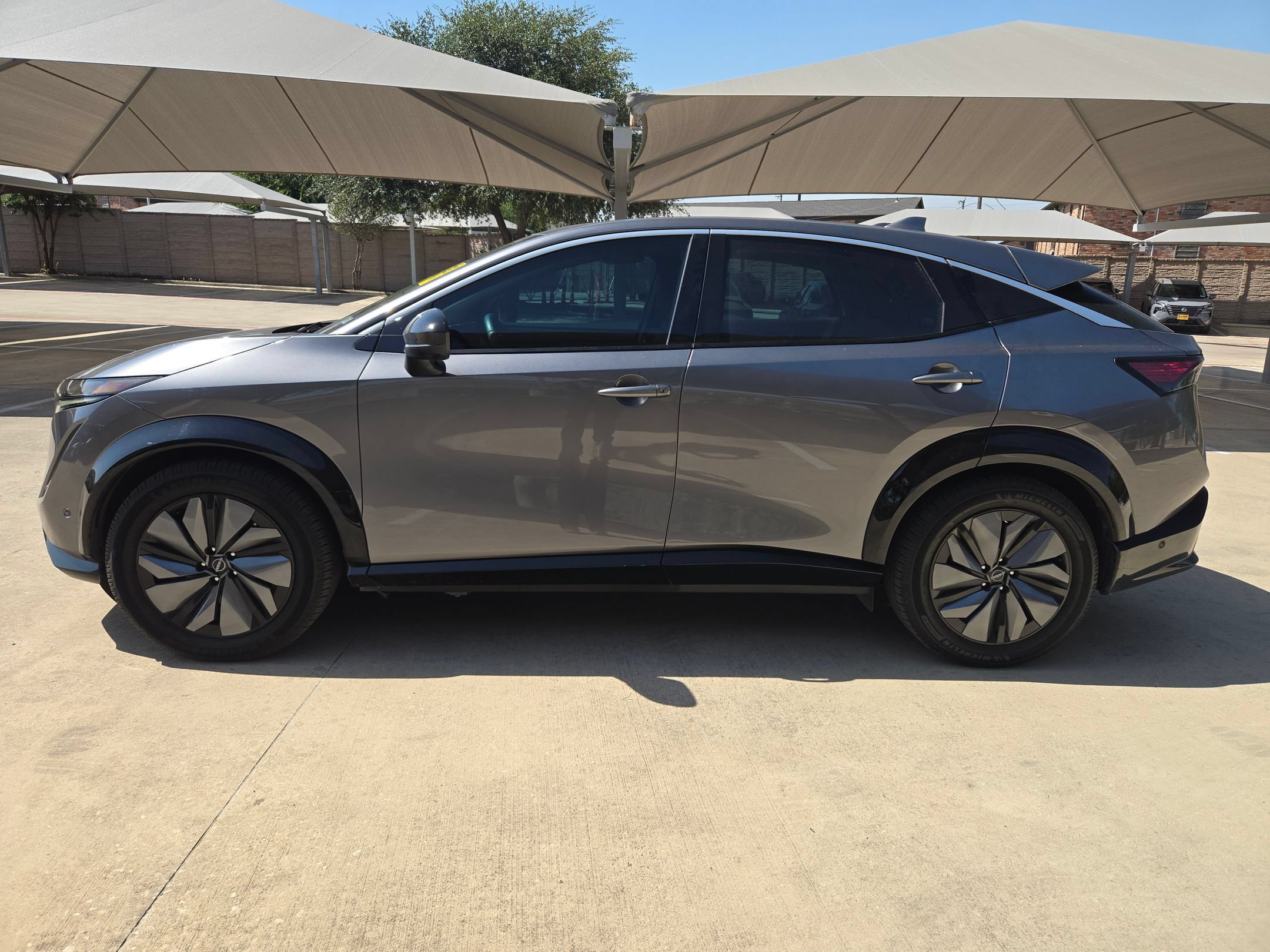 Used 2023 Nissan Ariya FWD image 6