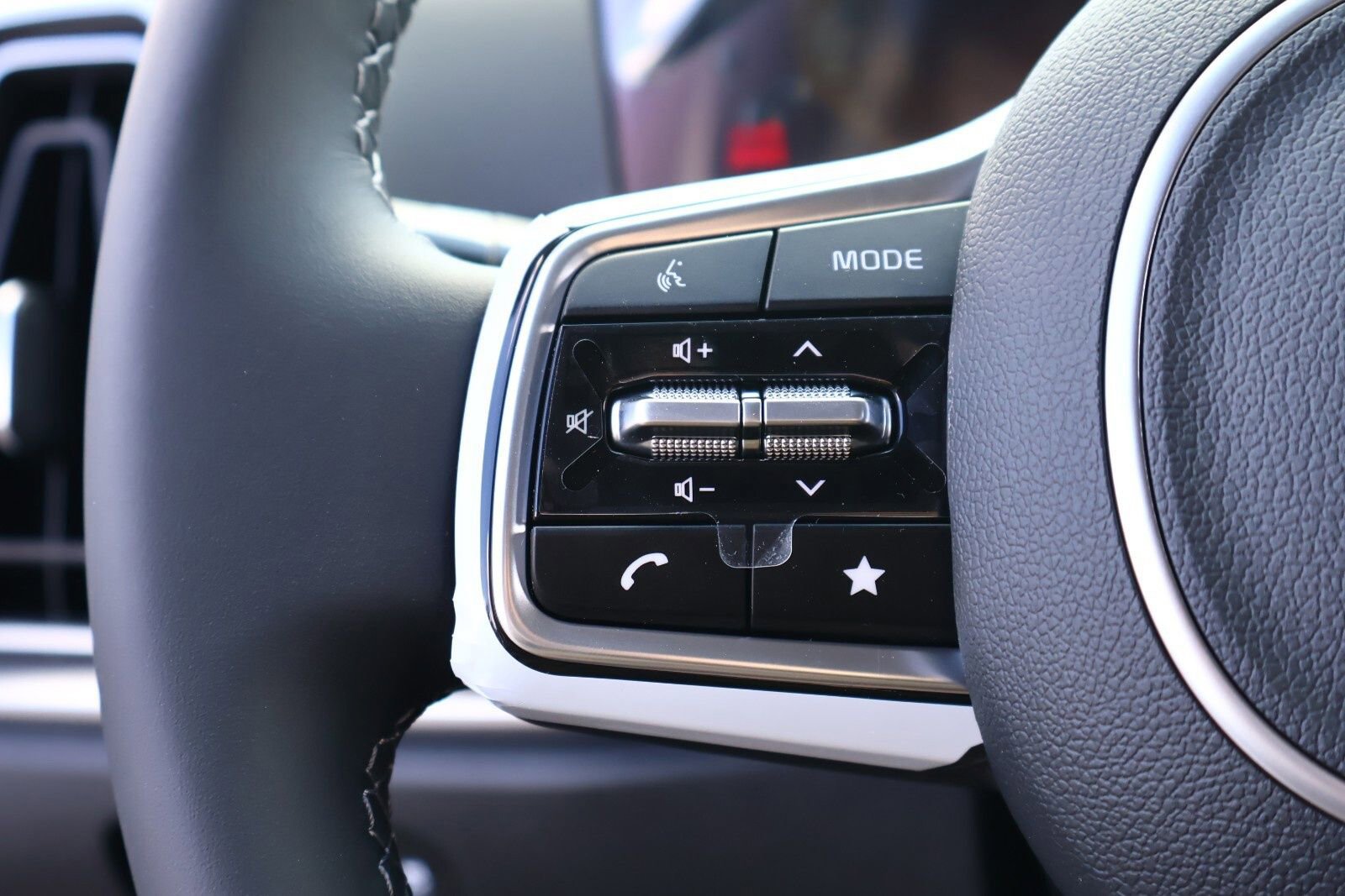 Used 2025 Kia Sorento S w/ Panoramic Sunroof Package image 27