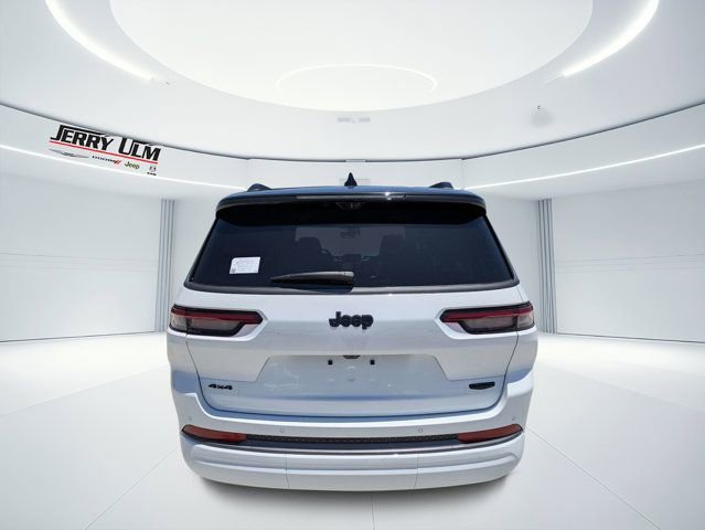 New 2026 Jeep Grand Cherokee L Summit w/ Obsidian Package AWD/4WD image 4