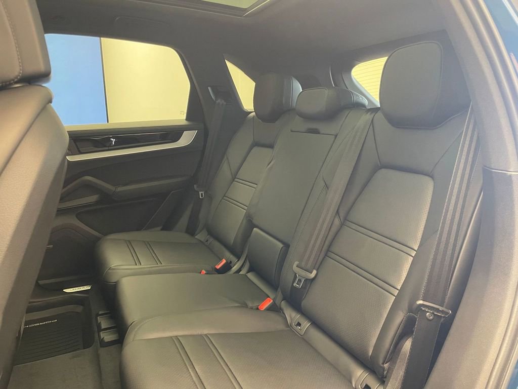 New 2026 Porsche Cayenne AWD/4WD image 16