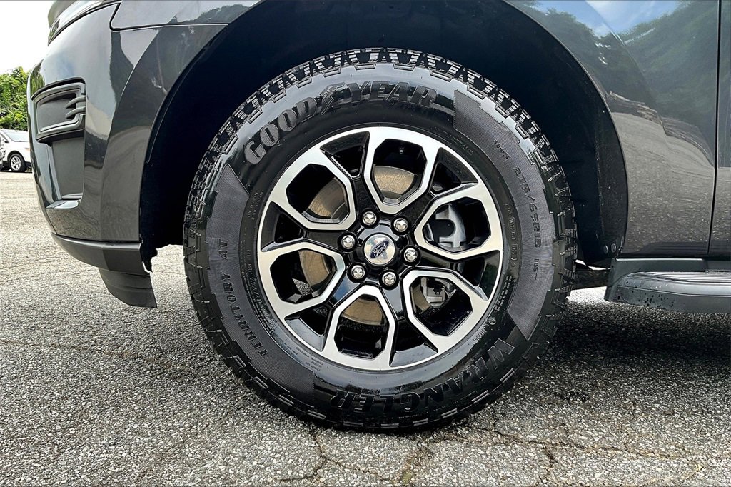 Used 2024 Ford Expedition XLT image 31