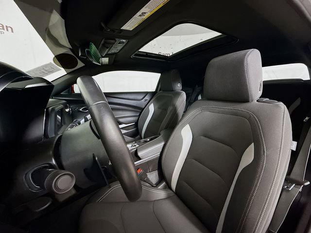 Used 2021 Chevrolet Camaro LT w/ RS Package image 20