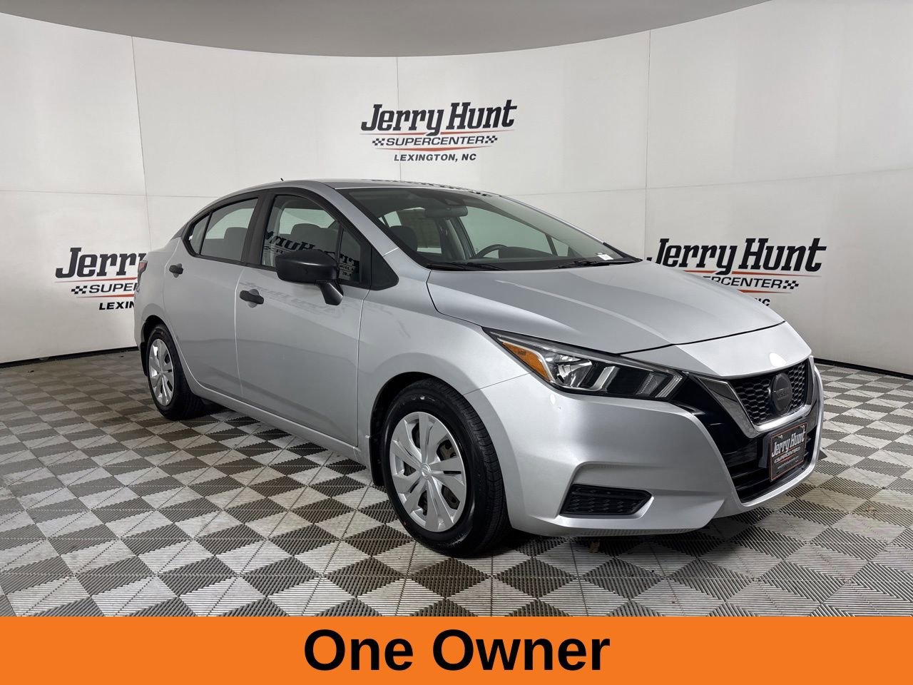 Used 2020 Nissan Versa S image 5