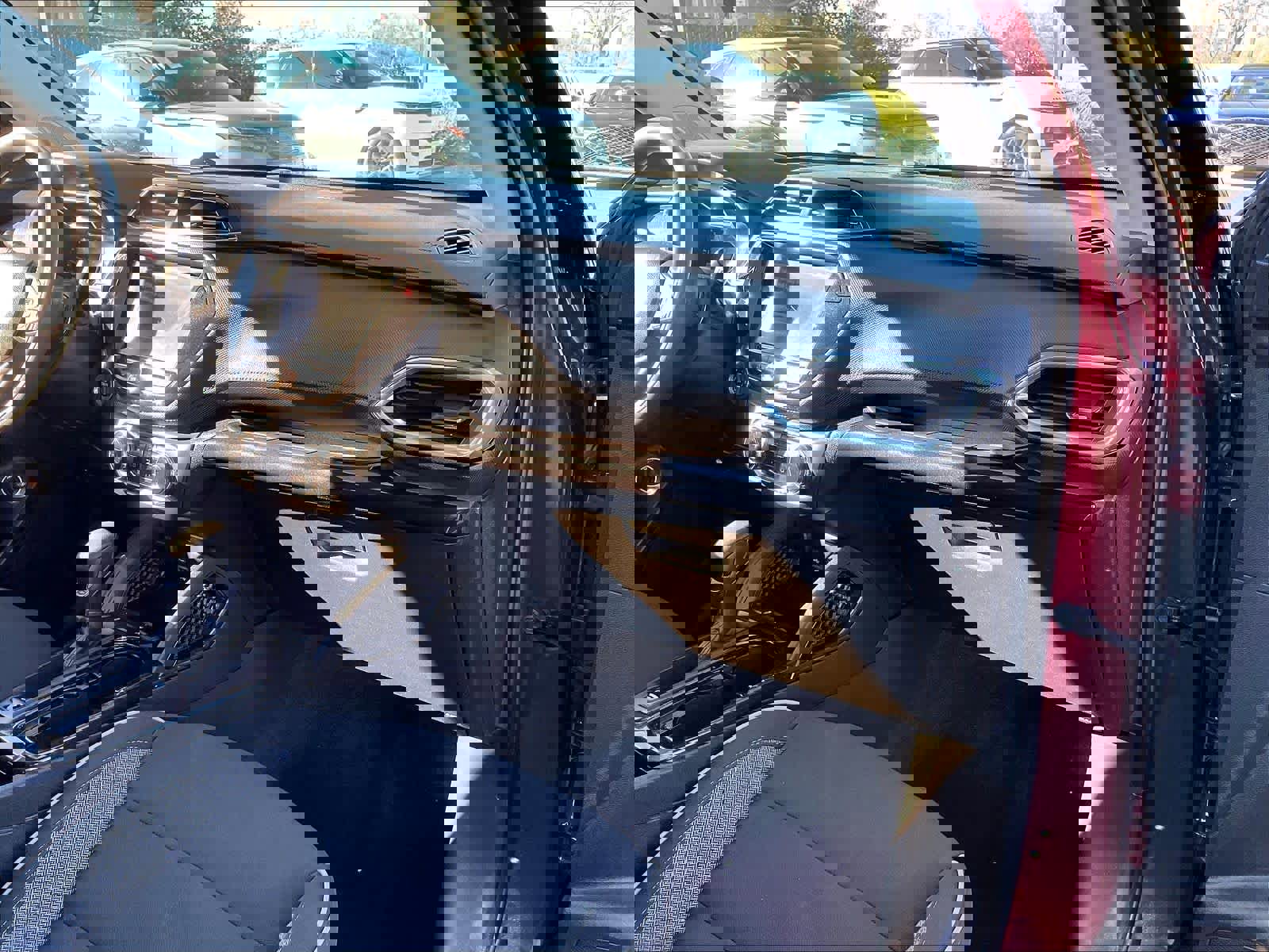 Used 2023 Chevrolet TrailBlazer LT w/ Convenience Package image 18