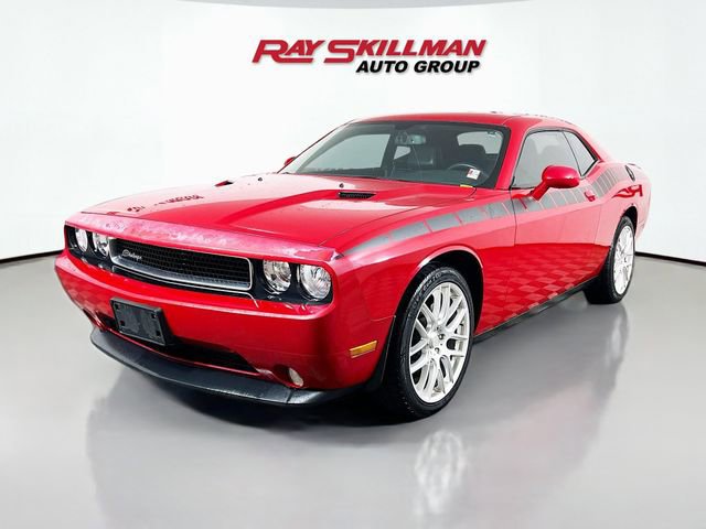 Used 2012 Dodge Challenger SXT Plus RWD image 3