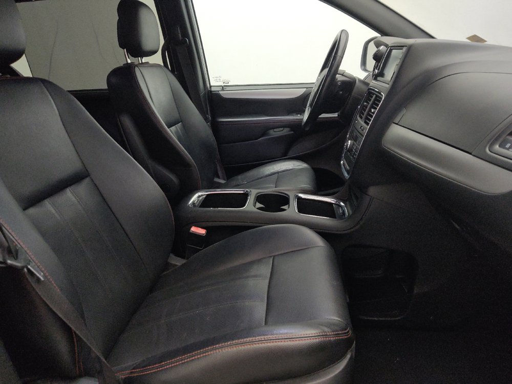 Used 2018 Dodge Grand Caravan GT FWD image 21