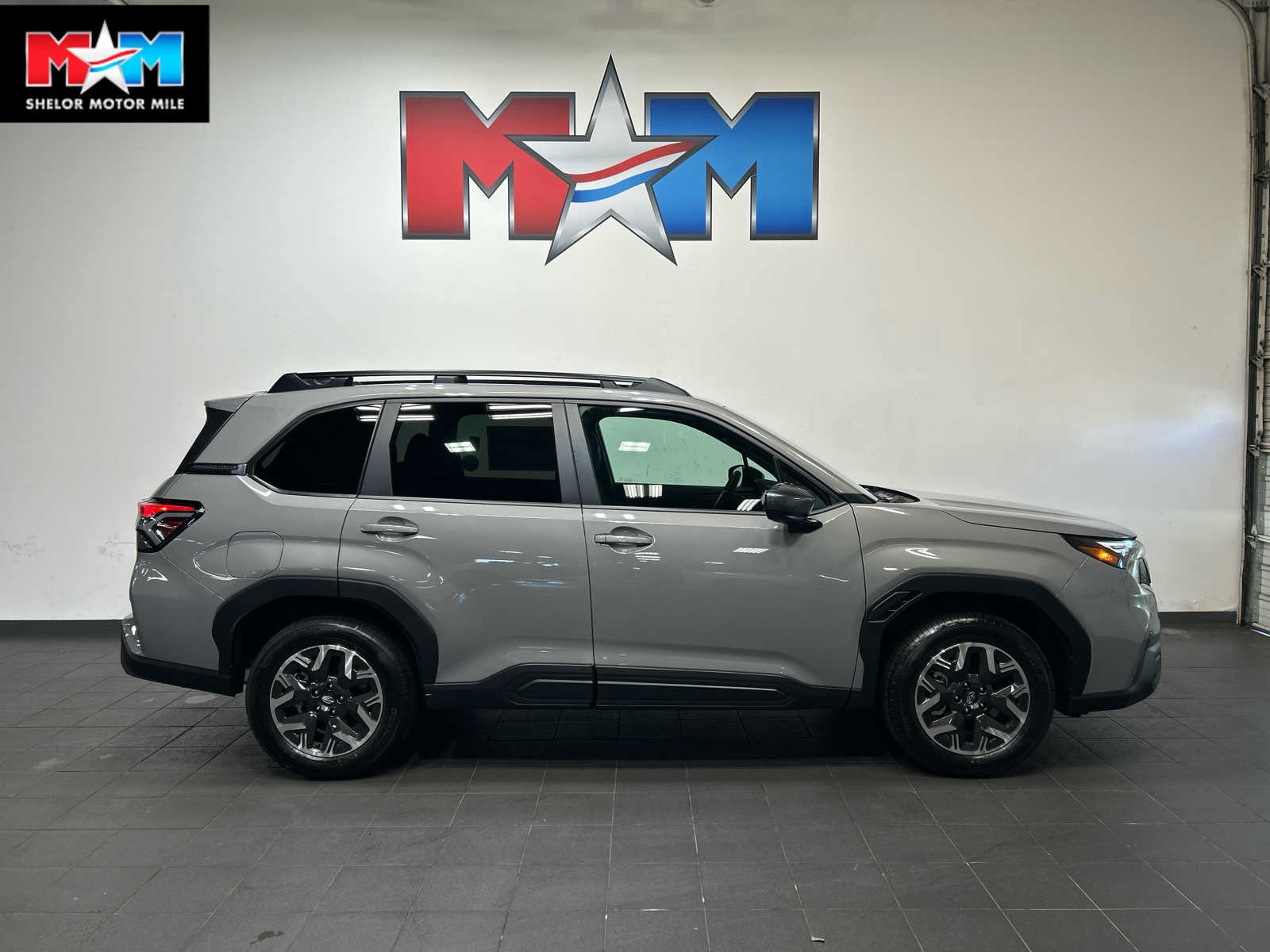 New 2026 Subaru Forester Premium AWD/4WD image 1