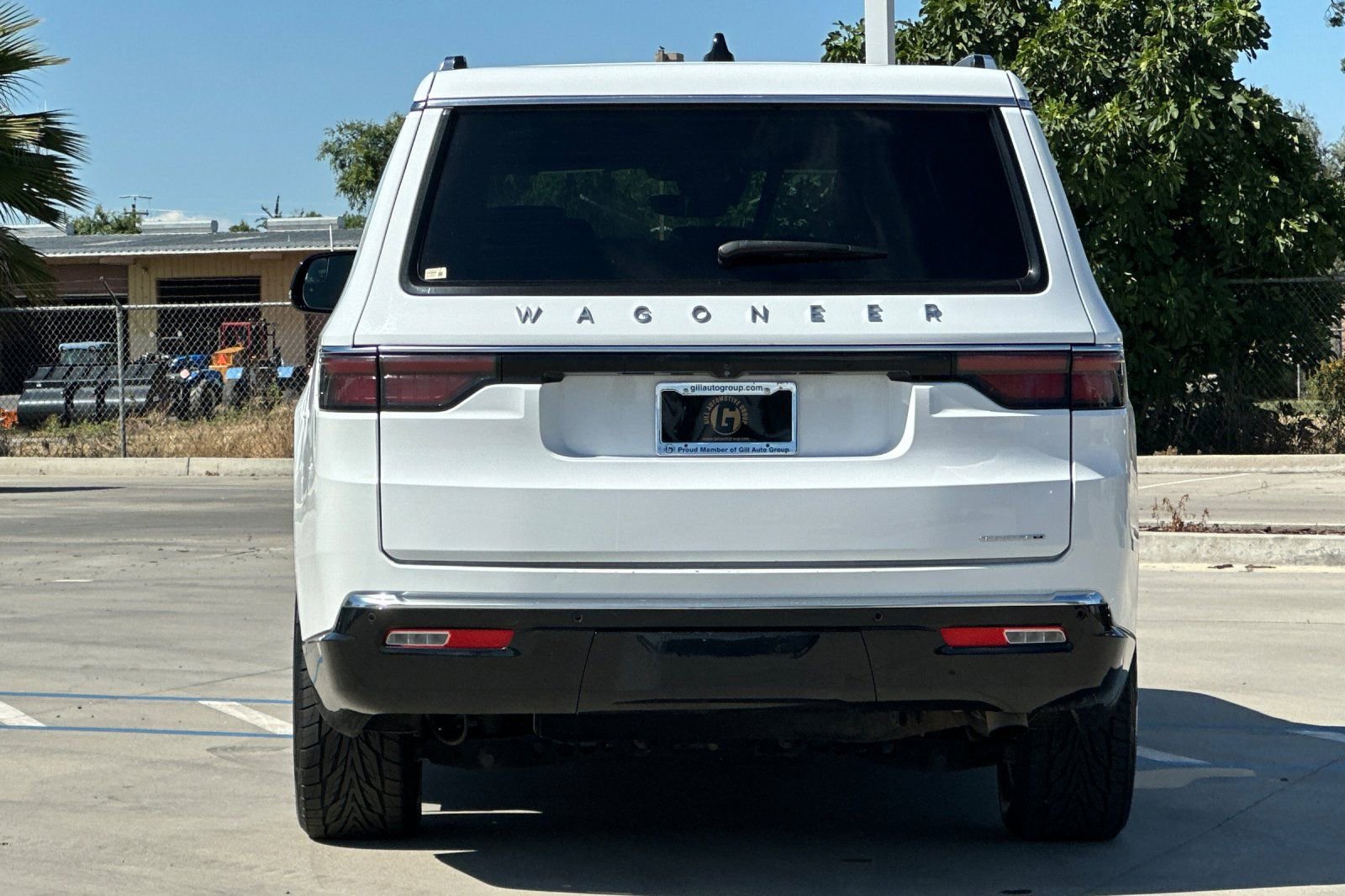 Used 2024 Jeep Wagoneer L Series II w/ Flexible Seating Group AWD/4WD image 5