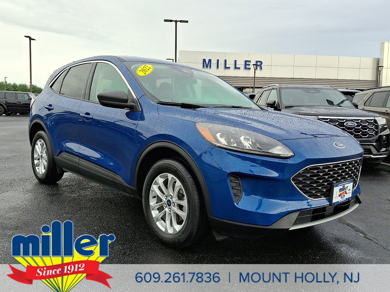 Certified 2022 Ford Escape SE AWD/4WD image 1