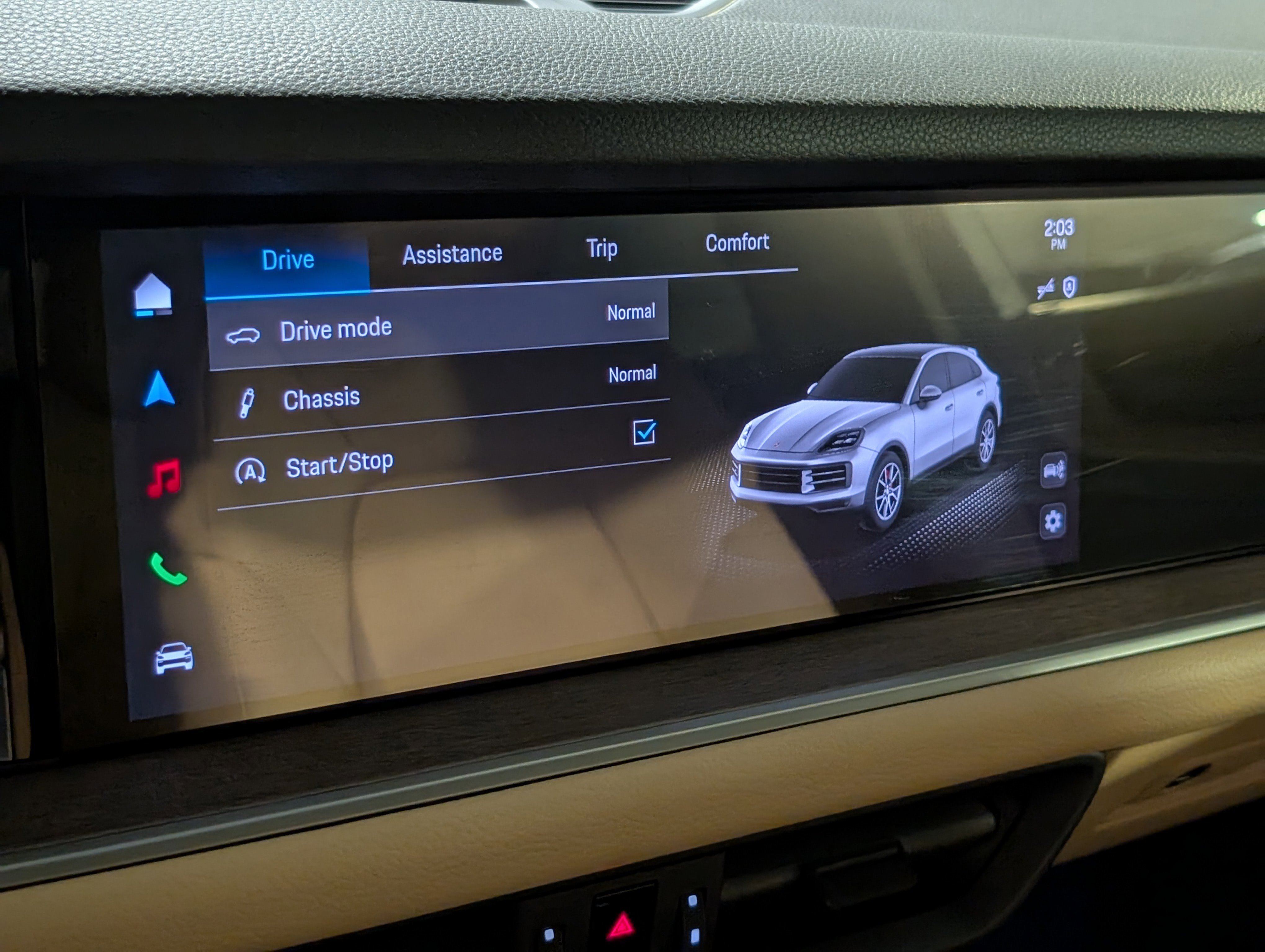 Certified 2025 Porsche Cayenne Coupe image 37