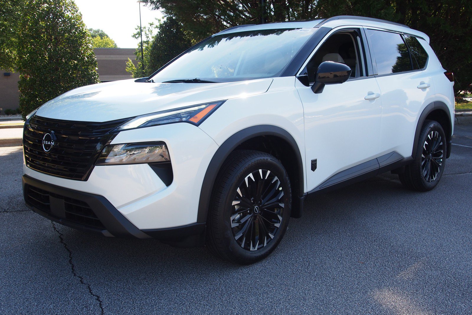 New 2026 Nissan Rogue Dark Armor FWD image 3