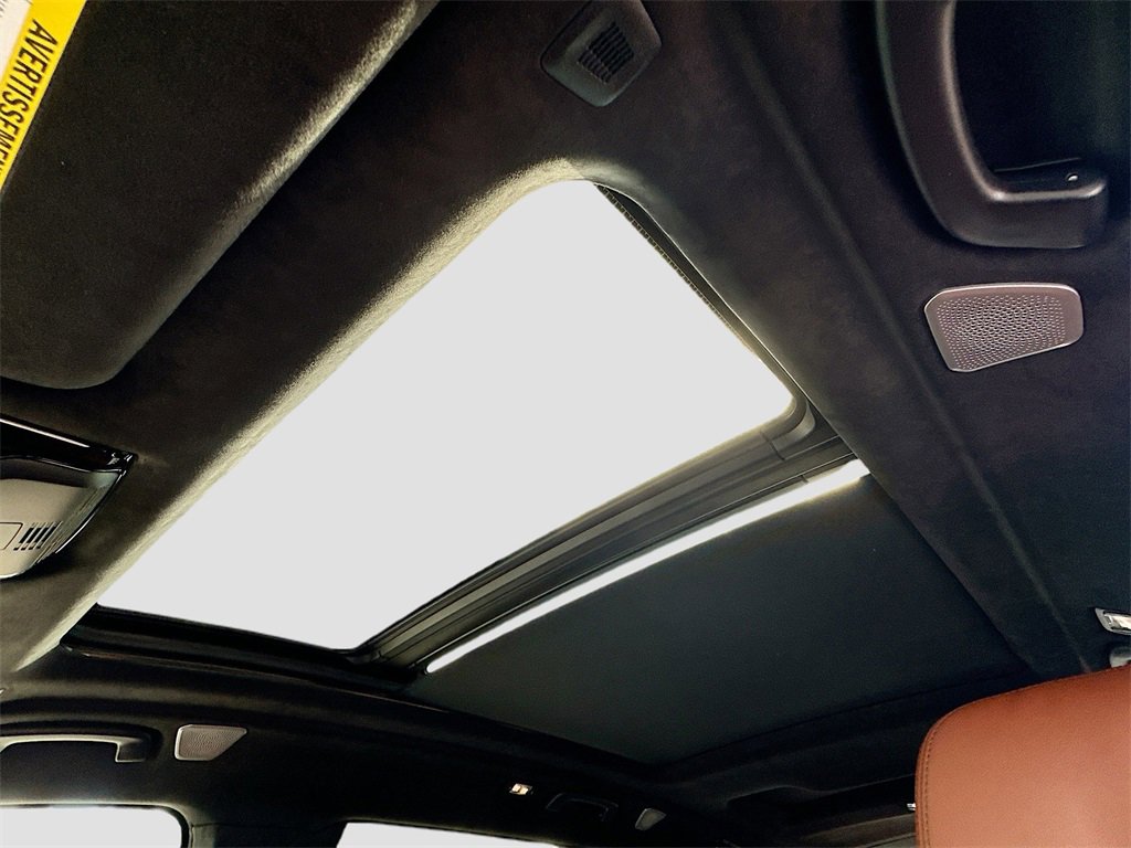 New 2026 BMW X7 M60i image 15