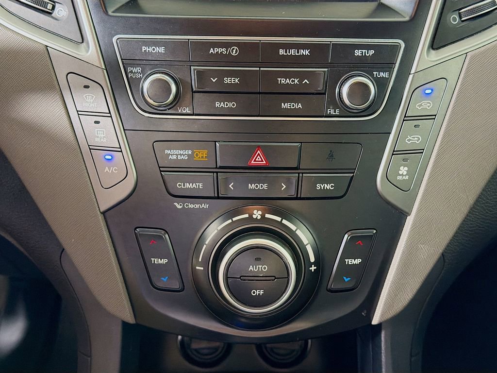 Used 2019 Hyundai Santa Fe XL SE w/ SE Premium Package 02 AWD/4WD image 17
