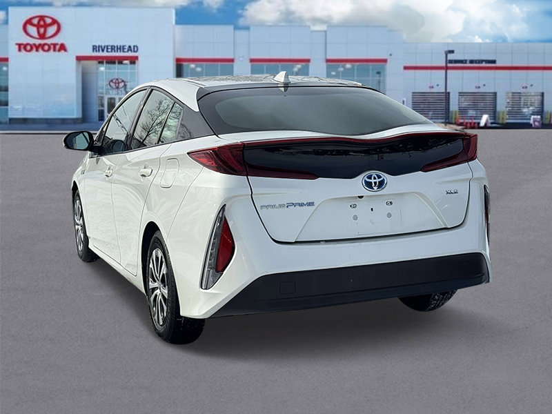 Used 2020 Toyota Prius Prime XLE FWD image 4
