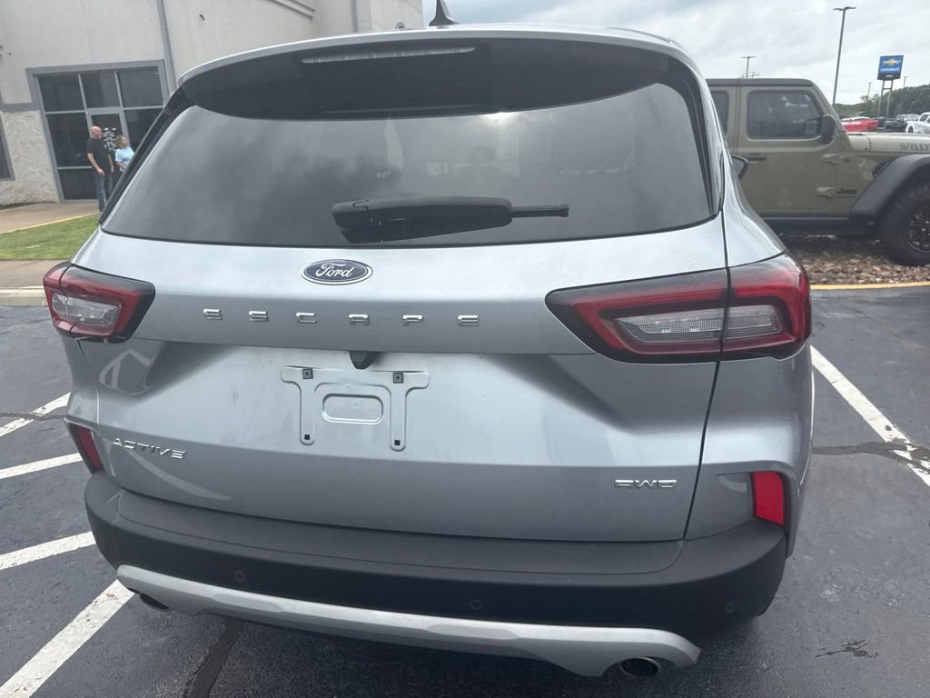Used 2023 Ford Escape Active AWD/4WD image 5