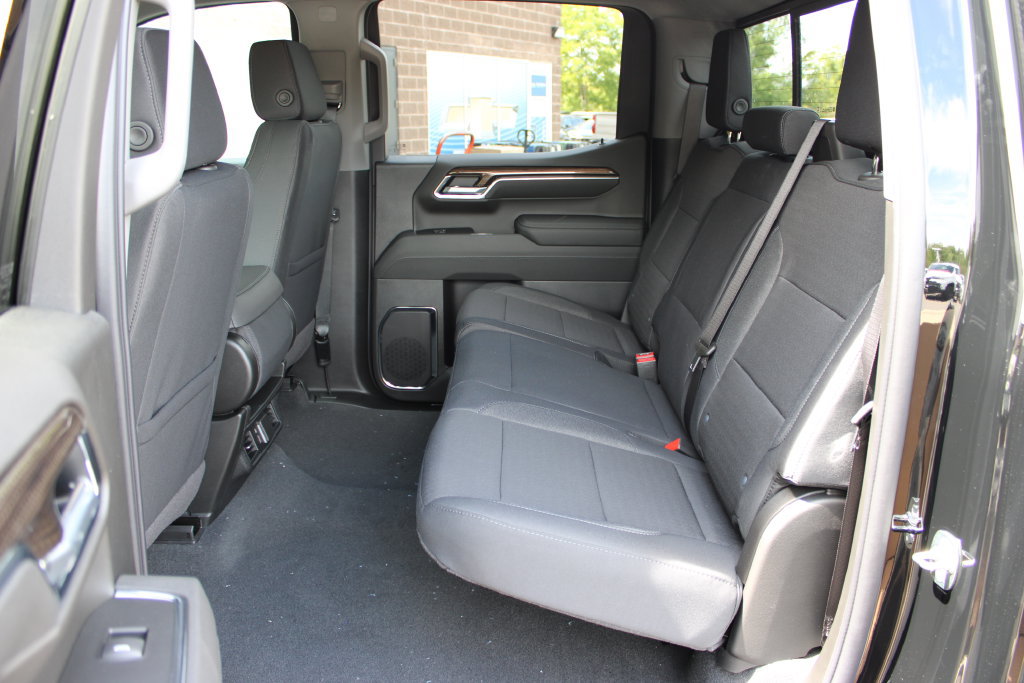 New 2026 Chevrolet Silverado 1500 LT w/ Safety Package AWD/4WD image 41