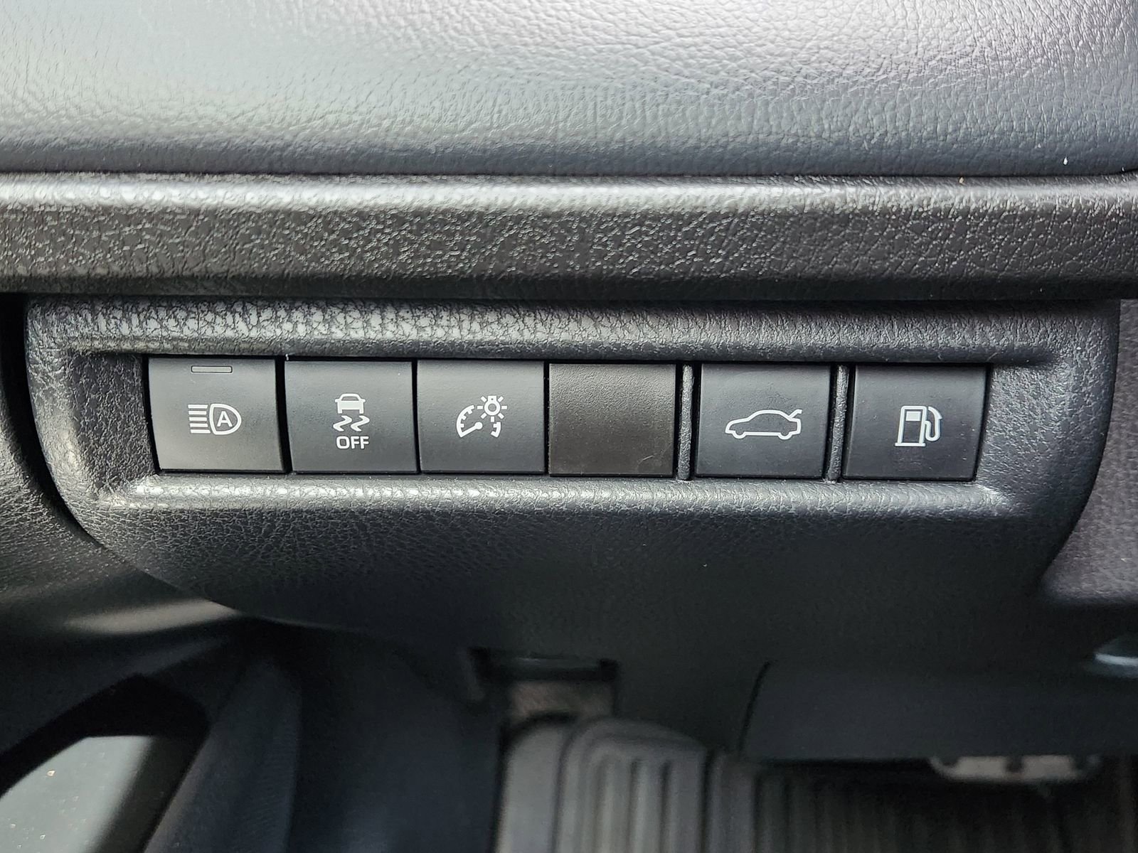 Used 2025 Toyota Camry XSE w/ Premium Package image 26