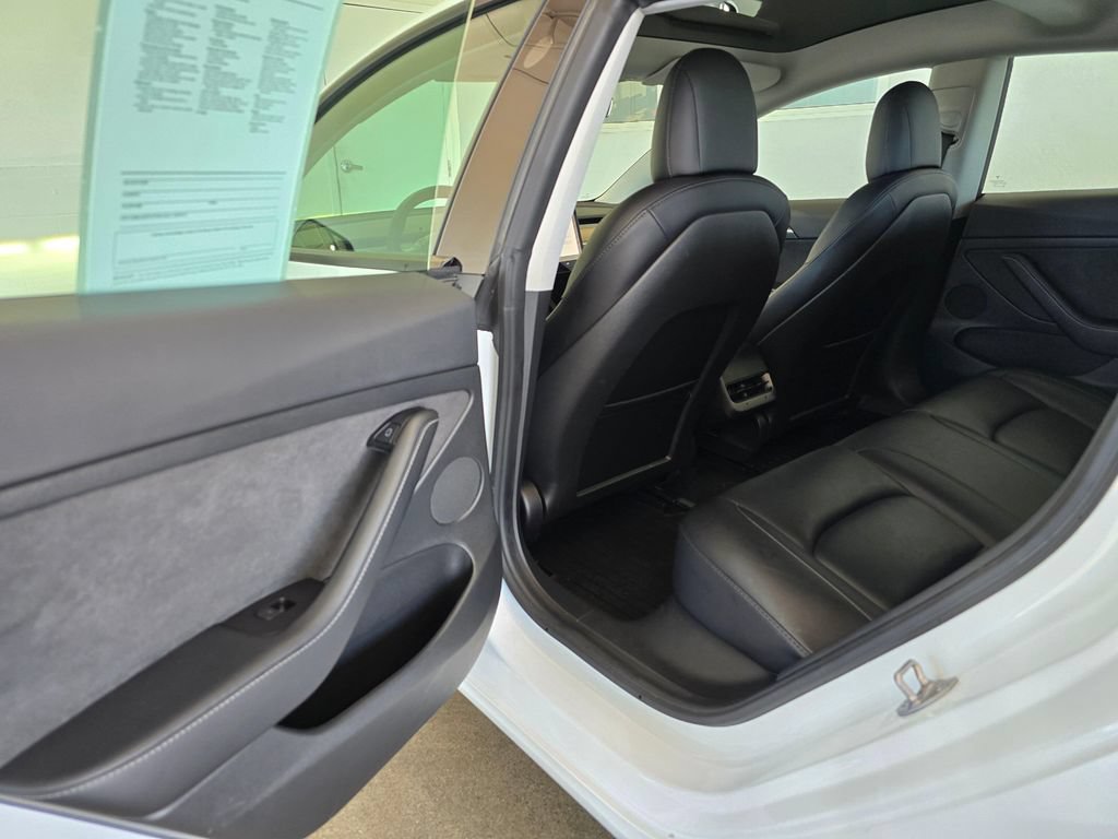 Used 2021 Tesla Model 3 Standard Range Plus RWD image 23