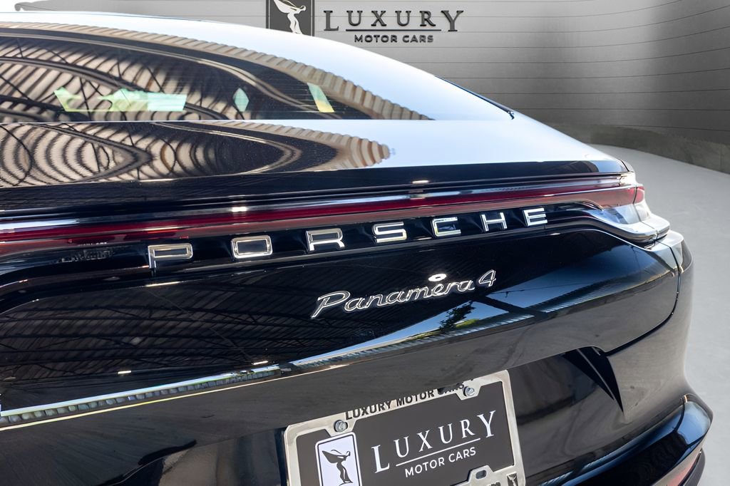 Used 2021 Porsche Panamera 4 AWD/4WD image 17