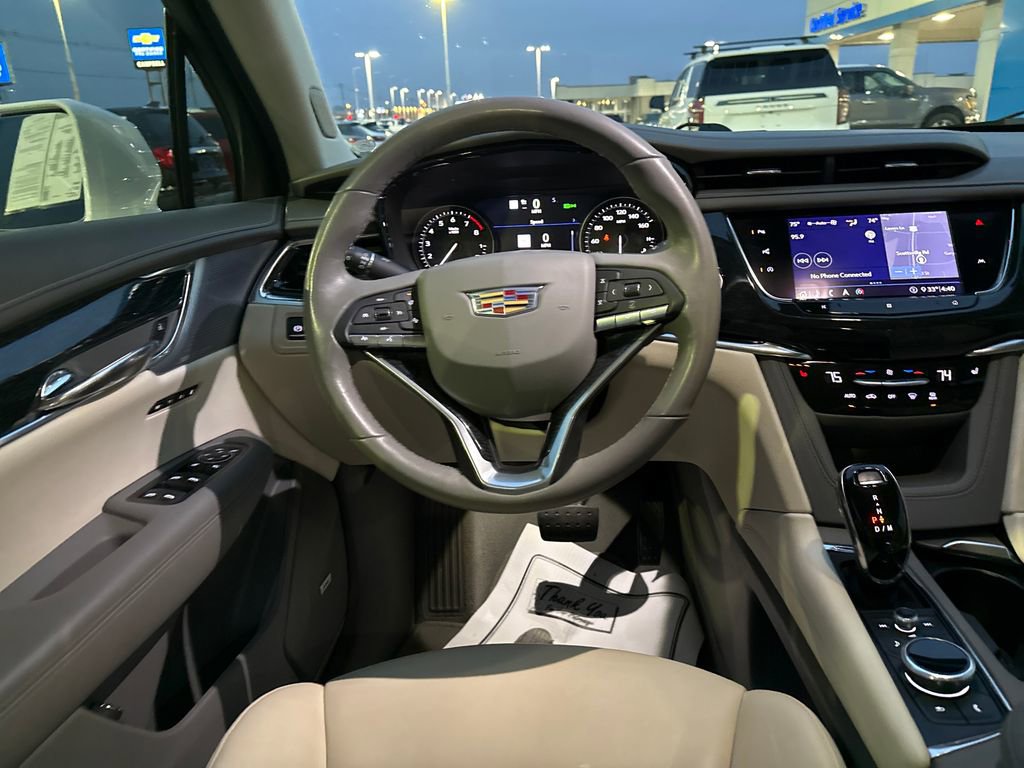 Used 2020 Cadillac XT6 Premium Luxury image 17