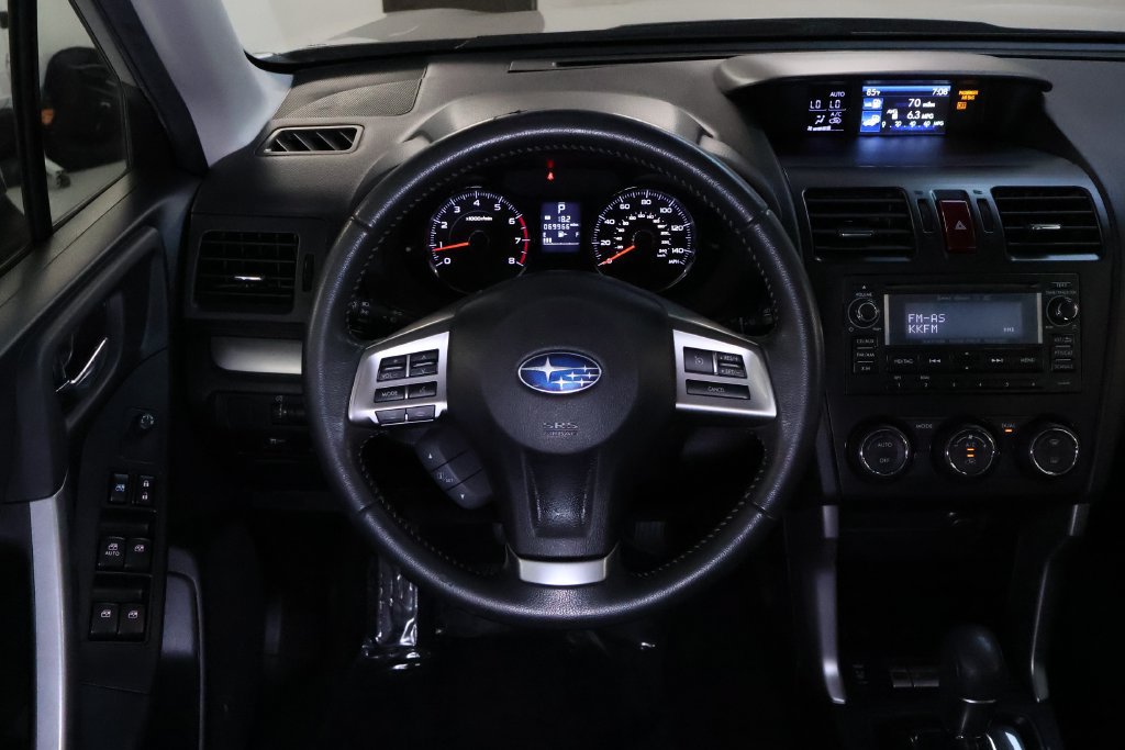 Used 2015 Subaru Forester 2.5i Touring AWD/4WD image 20