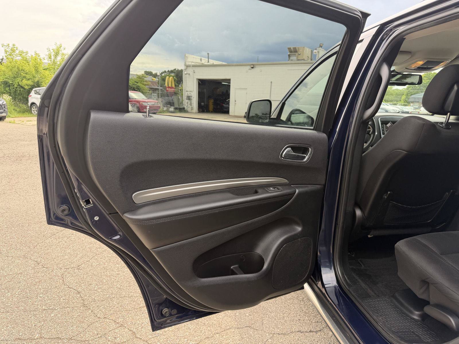 Used 2015 Dodge Durango SXT w/ Popular Equipment Group AWD/4WD image 17
