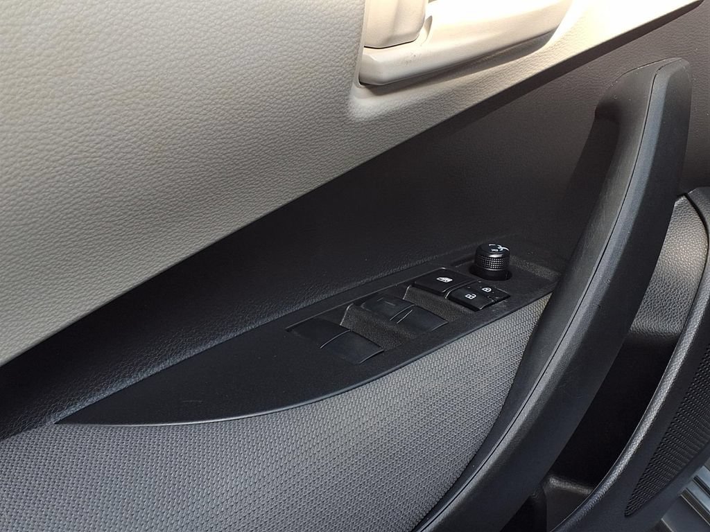 Used 2023 Toyota Corolla LE w/ Carpet Mat Package (TMS) FWD image 19