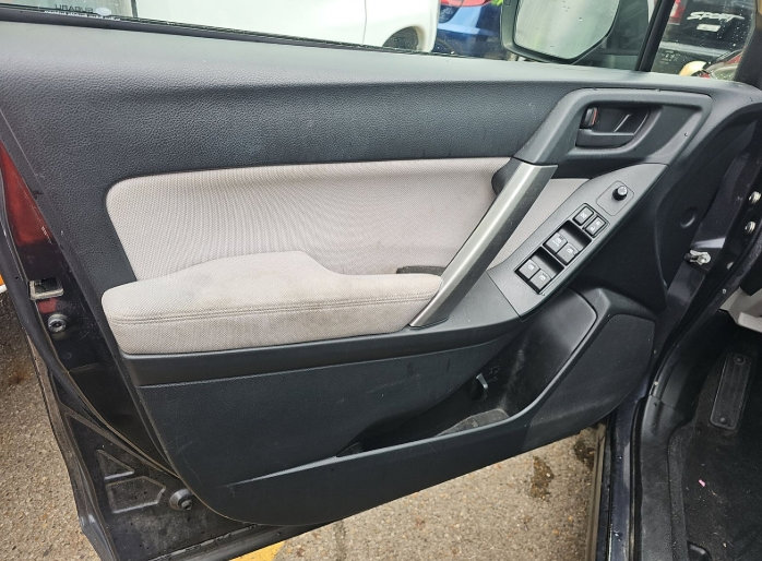 Used 2014 Subaru Forester 2.5i w/ Protection Package #1 image 9